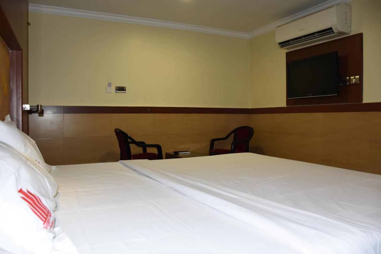 Everestparkresidency Ξενοδοχείο Tiruchirappalli Εξωτερικό φωτογραφία
