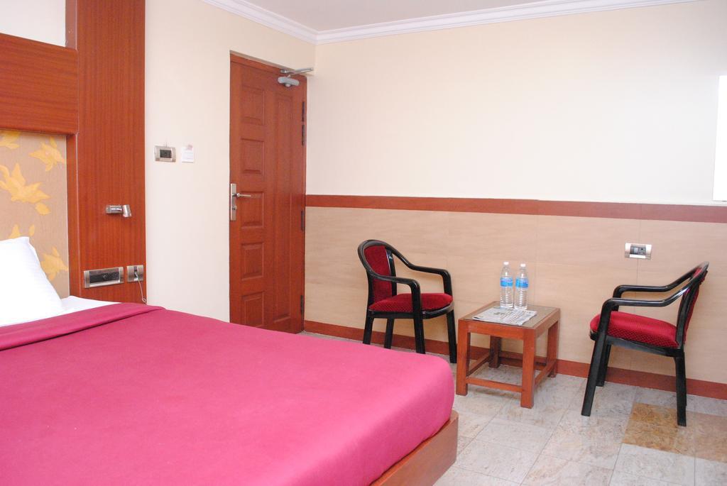 Everestparkresidency Ξενοδοχείο Tiruchirappalli Δωμάτιο φωτογραφία